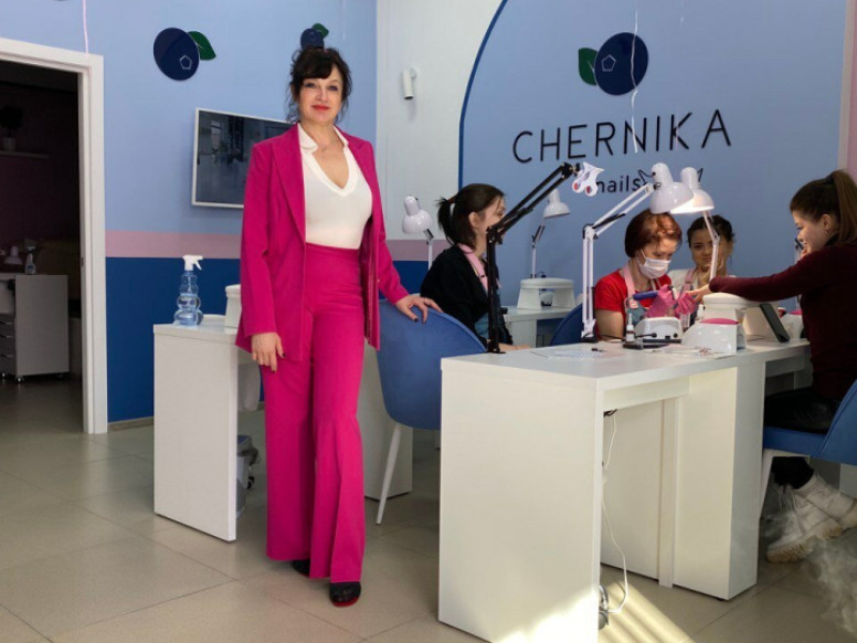 Chernika Nails