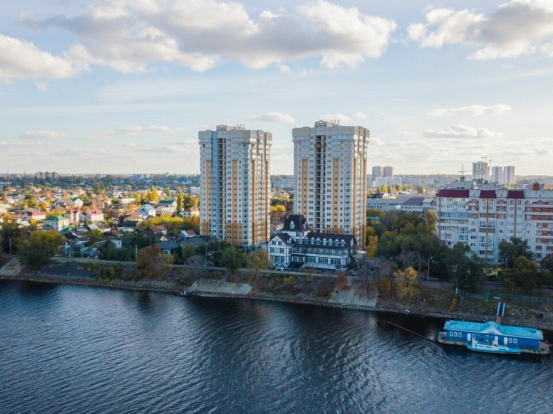 3-х комнатная квартира на Набережной р Волги, в центре Энгел...