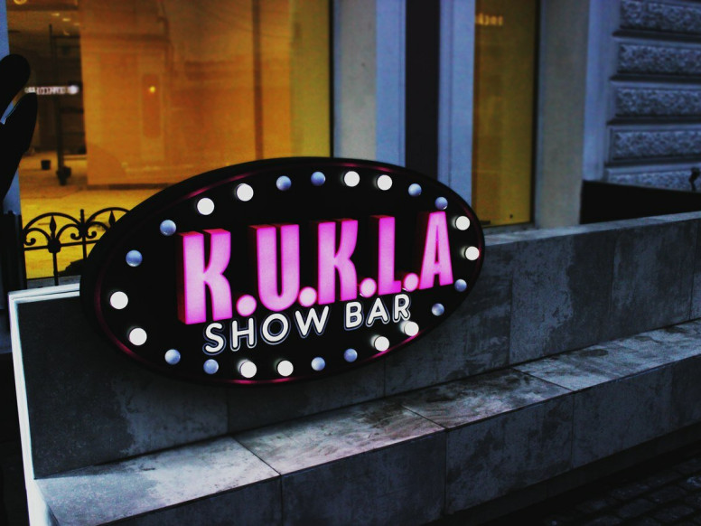 Show Bar K. U. K. L. A.