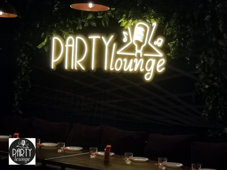 Party Lounge