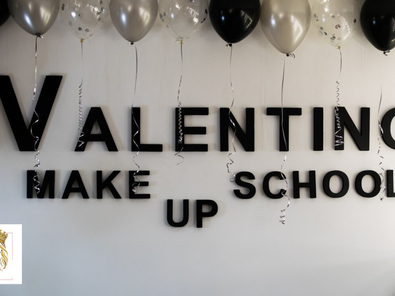 Valentino Make Up School