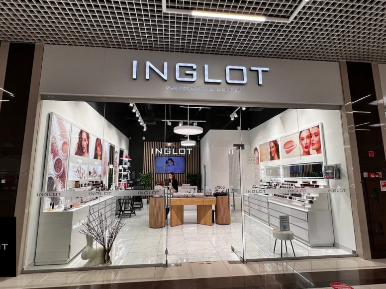 Inglot