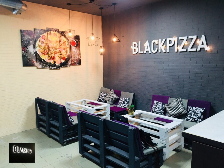 Black pizza