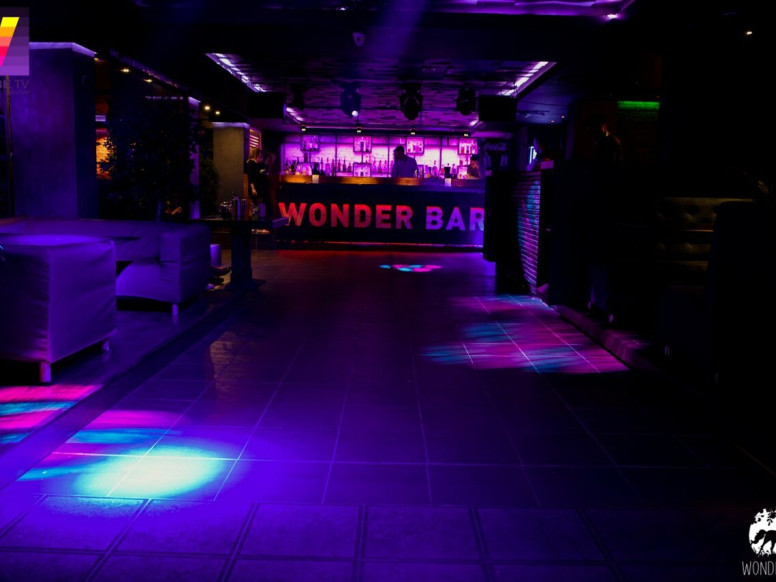 Wonder bar