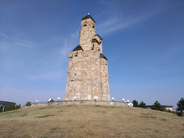 Мемориальный комплекс и музей Девять башен